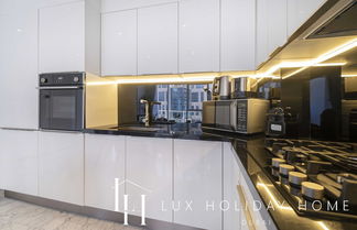 Photo 2 - LUX - The Pad Executive Suite 4