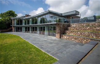 Foto 1 - Bryn House - Luxurious 5 Bedroom Holiday Home - Penmaen