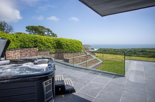 Photo 22 - Bryn House - Luxurious 5 Bedroom Holiday Home - Penmaen