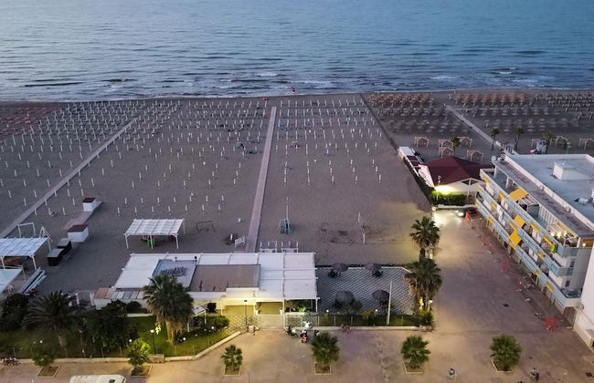 Special Family Apartment 2 Steps From the sea - Photo 1