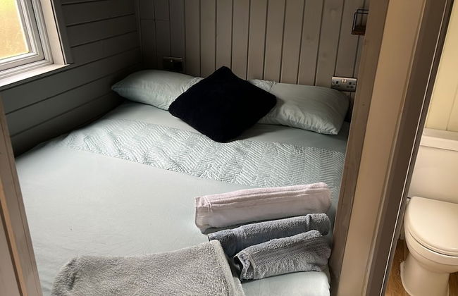 Cabin - Sleeps 2 hot tub & Parking - Foto 2