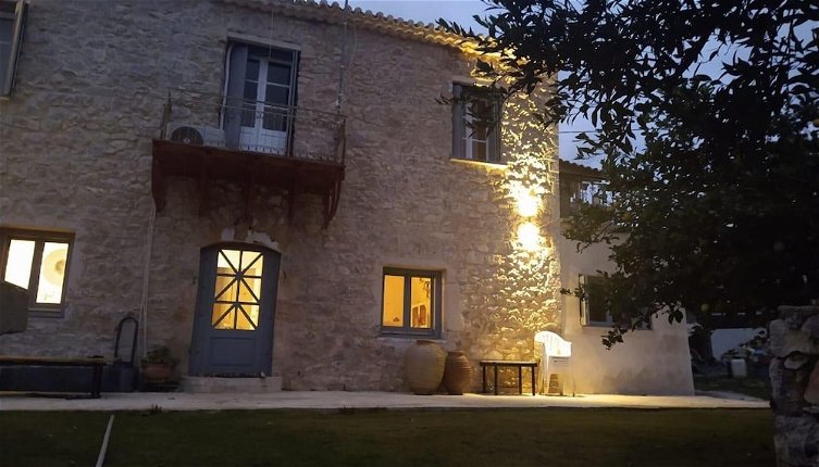 Foto 1 - Charming 3-bed Villa in Pidasos With Open Views