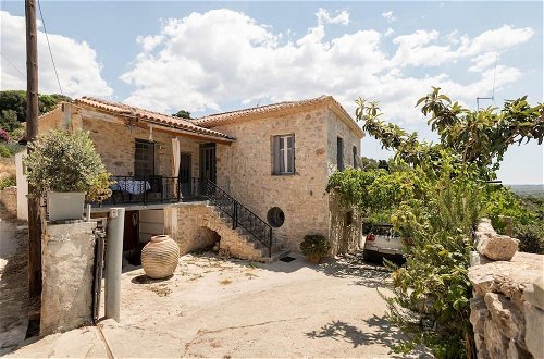 Photo 31 - Charming 3-bed Villa in Pidasos With Open Views