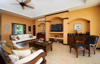 Photo 3 - Beachfront Potrero Nice 7-br Villa Chef Included - Casa Royal