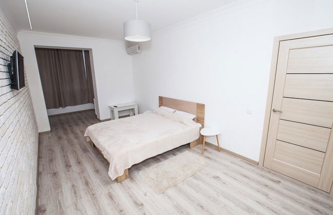 Happy nights in friendly AP - Photo 9