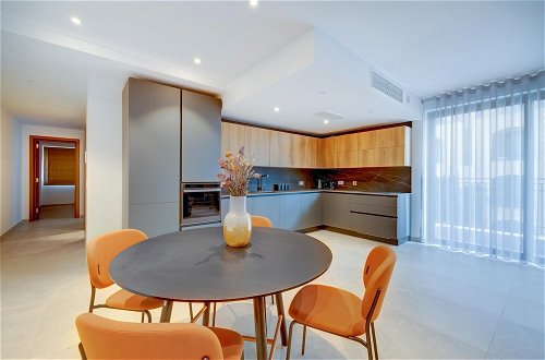 Foto 4 - Luxury 2BR Apartment in Portomaso