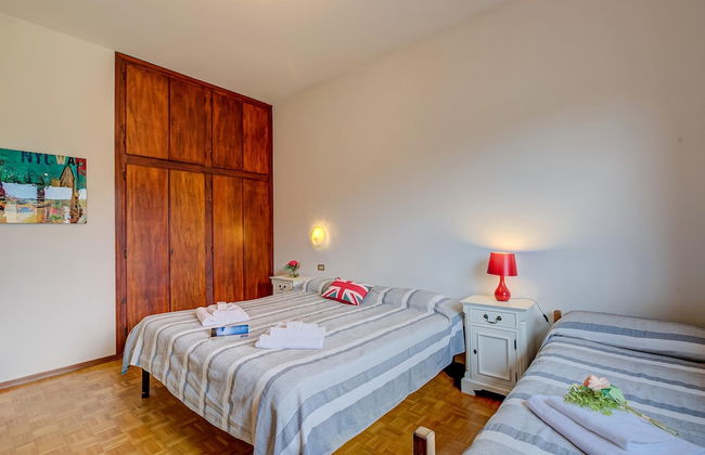 Connie s Apartment in Monvalle - Foto 53