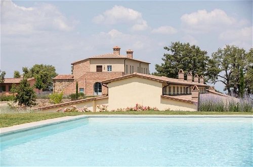 Foto 28 - Deluxe Apartment in Villa Salvia - Cignella Resort Tuscany