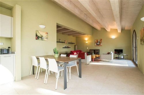 Foto 15 - Deluxe Apartment in Villa Salvia - Cignella Resort Tuscany