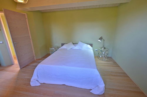 Photo 2 - Deluxe Apartment in Villa Salvia - Cignella Resort Tuscany