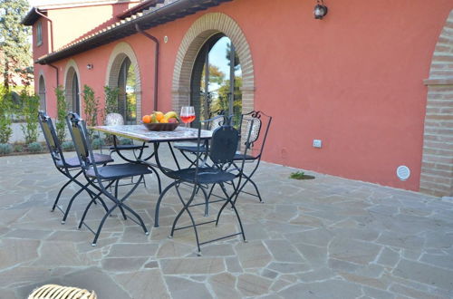 Photo 39 - Deluxe Apartment in Villa Salvia - Cignella Resort Tuscany