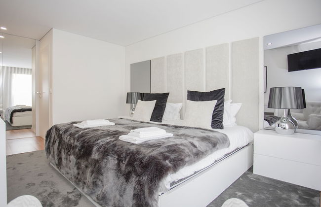 Liiiving-Luxury River View Apartment XII - Photo 4