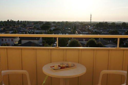 Photo 5 - Comfy Flat With Balcony and Shared Pool - Beahost