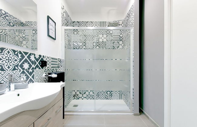 8 Bedroom Apartment in Reggio Emilia Center - Photo 30