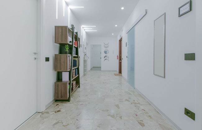 8 Bedroom Apartment in Reggio Emilia Center - Photo 35