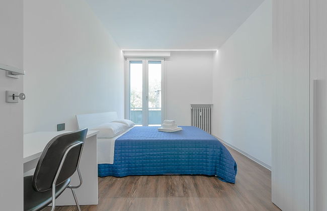 8 Bedroom Apartment in Reggio Emilia Center - Photo 3