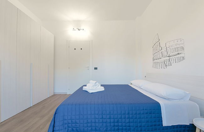 8 Bedroom Apartment in Reggio Emilia Center - Photo 6