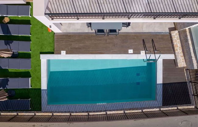 Cretan Residence With Pool - Photo 25