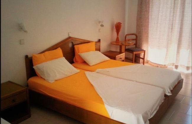 Room in Studio - Rock Garden Apartments - 2 Steps From the Beach - Photo 4