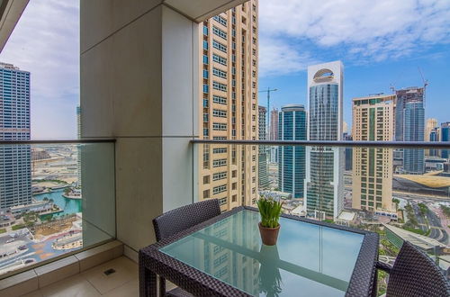 Photo 19 - Jlt Bonnington Tower 1 Br Apartment Lake View