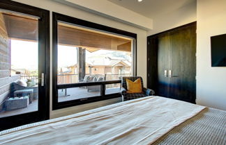 Foto 3 - Juniper Landing 3 Bedroom by Avantstay Condo in Park City Mountain Resort w/ Pool, Hot Tub & Gym