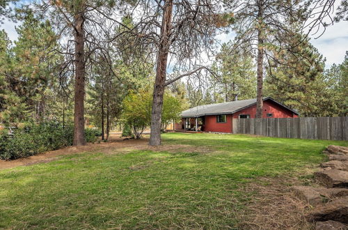 Foto 27 - Quiet River Bend Cabin by Avantstay 35 Mins to Mt Bachelor 10 Mins to Town Centre Hot Tub