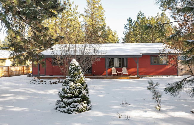 Quiet River Bend Cabin by Avantstay 35 Mins to Mt Bachelor 10 Mins to Town Centre Hot Tub! - Foto 27