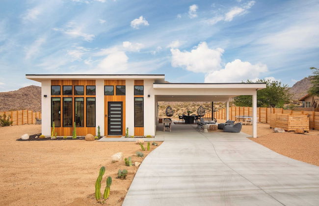 Chicory by Avantstay Modern Desert Retreat w/ Hot Tub - Photo 25