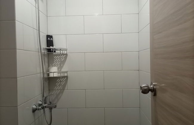 Nice And Comfort Studio At Taman Melati Sinduadi Apartment - Foto 10