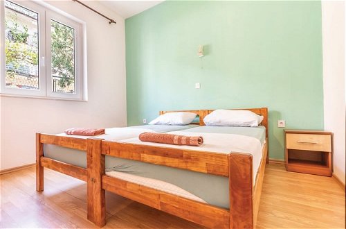 Foto 5 - Comfortable 3 Bedroom Apartment in Makarska