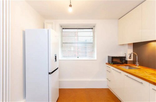 Foto 12 - Peaceful 2 Bedroom Apartment in Central London