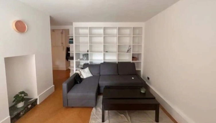 Photo 1 - Peaceful 2 Bedroom Apartment in Central London