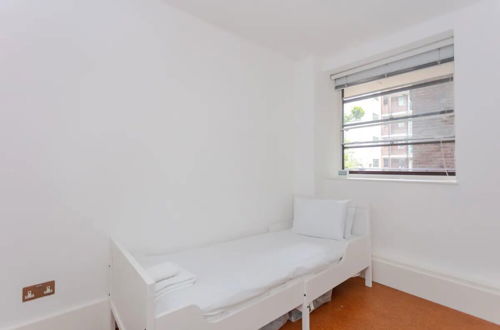 Foto 7 - Peaceful 2 Bedroom Apartment in Central London