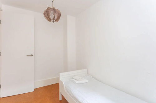 Photo 2 - Peaceful 2 Bedroom Apartment in Central London