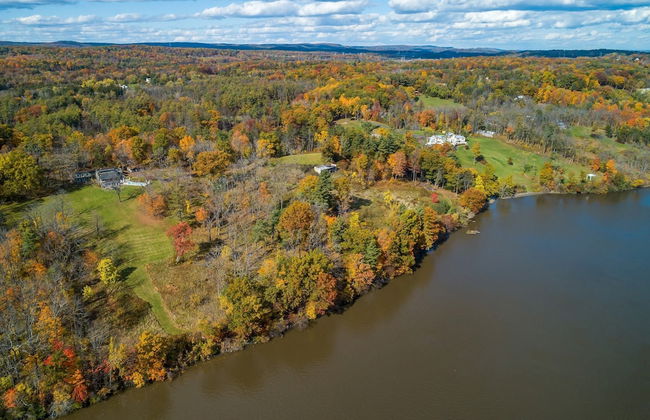 Shakespeare on the Hudson by Avantstay Two Home Buyout on the Hudson River! 22 Bedrooms! - Foto 46