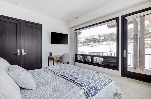 Photo 25 - White Wolf by Avantstay Stunning Unit in Ideal Park City Location w/ Communal Pool & Hot Tub