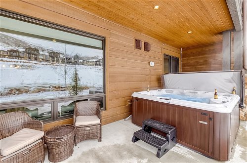 Photo 21 - White Wolf by Avantstay Stunning Unit in Ideal Park City Location w/ Communal Pool & Hot Tub