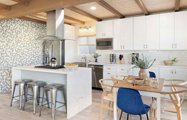 Mission Point 2 by Avantstay Mission Beach Home w/ Large Balcony Steps to Beach! - Foto 9