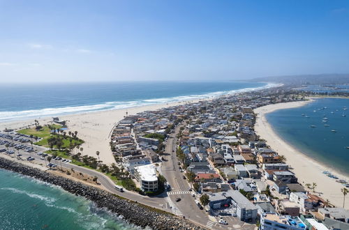 Photo 27 - Mission Point 1 by Avantstay San Diego Beach House w/ Huge Patio & Fire Pit Walk to Beach