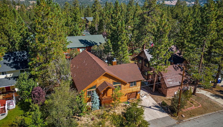 Foto 1 - Mountain Air by Avantstay Stunning Log Cabin in Big Bear w/ Pool Table