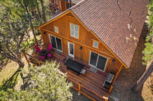 Foto 15 - Mountain Air by Avantstay Stunning Log Cabin in Big Bear w/ Pool Table