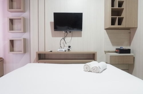 Photo 10 - Minimalist Studio Apartment at Supermall Mansion Orchard