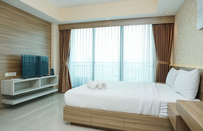 Cozy Studio Apartment at Nine Residence connected to Mall - Foto 2