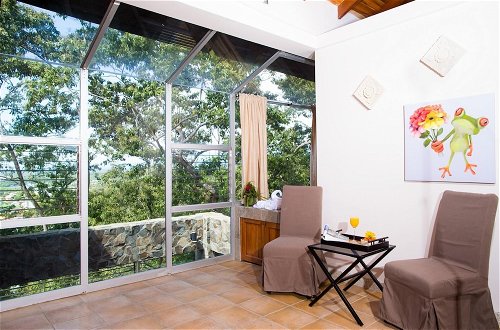 Foto 14 - Exclusive 5BR Tanager Ocean View Villa w Private Pool Jungle Views
