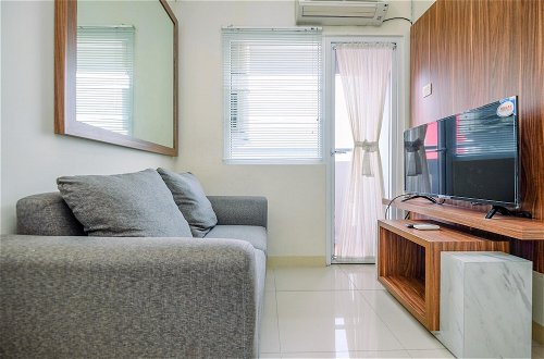 Photo 9 - Homey And Simply 2Br At Green Pramuka City Apartment