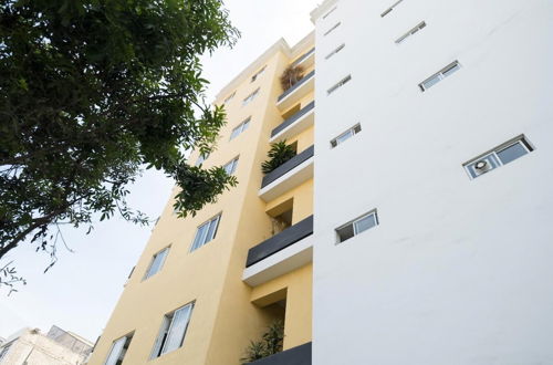 Photo 15 - Stylish Miraflores Apartments Free Parking