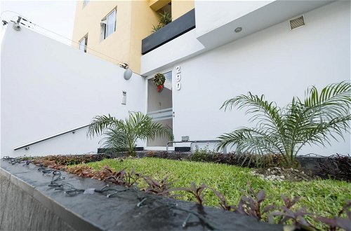 Photo 46 - Stylish Miraflores Apartments Free Parking