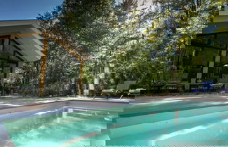 Foto 1 - Luxury Lodge With Private Swimming Pool