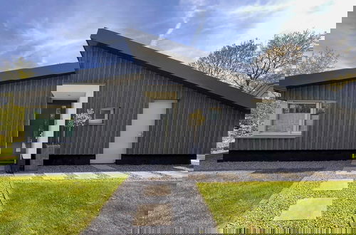 Foto 1 - Modern Villa With Terrace and Garden in Dirkshorn