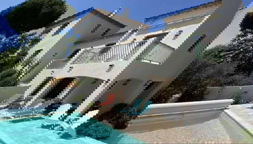 Primary image